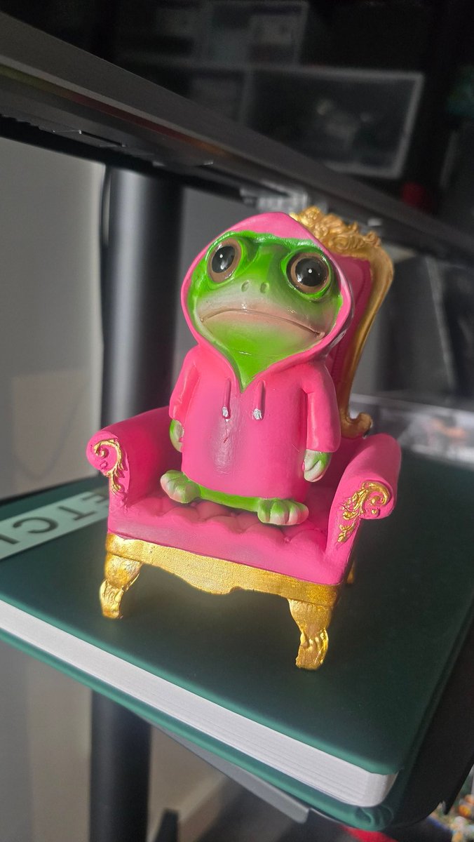 Sunday service starts now.
twitch.tv/pandatv