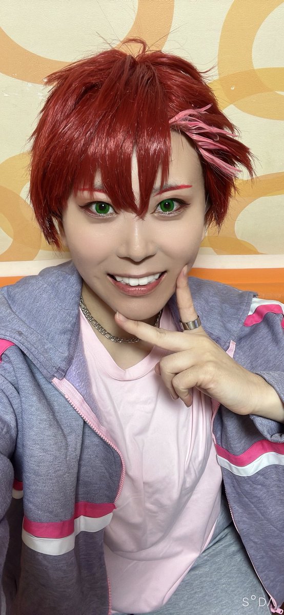 ⚠️小物不足

ひさしぶりのGS🔥でカラオケに来ました└( 'ω')┘ムキッ