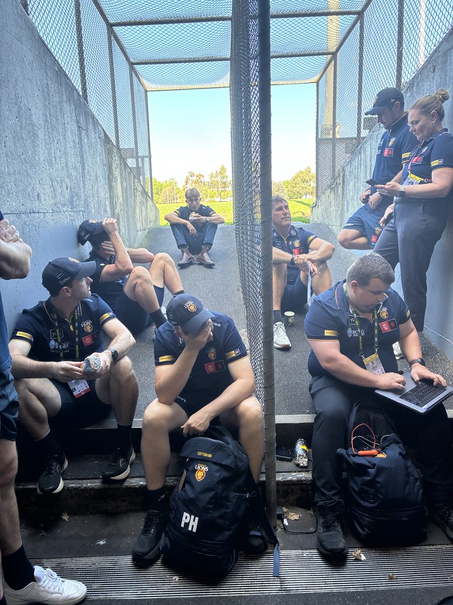 Andrew Wellington tweet media