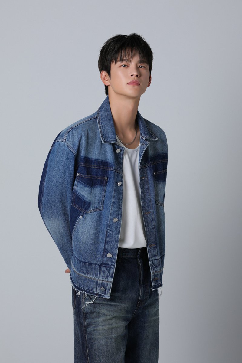 Hwaiting_LIVE's tweet image. 【オフィシャルインタビュー】ソ・イングク、2年ぶりの日本コンサートツアー「初のオールバンドセッション、ファンと一緒に歌う瞬間が一番楽しみ」

🔗hwaiting.me/news/read/9542…

#ソイングク
#SEOINGUK
#서인국
#SIGNAL
#Hwaiting
#ファイティン