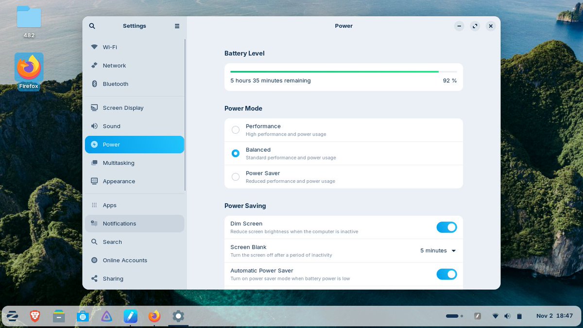thewaytoaavas's tweet image. Battery Still has enough Juice!!! #10yearsOfJourney #zorinOS