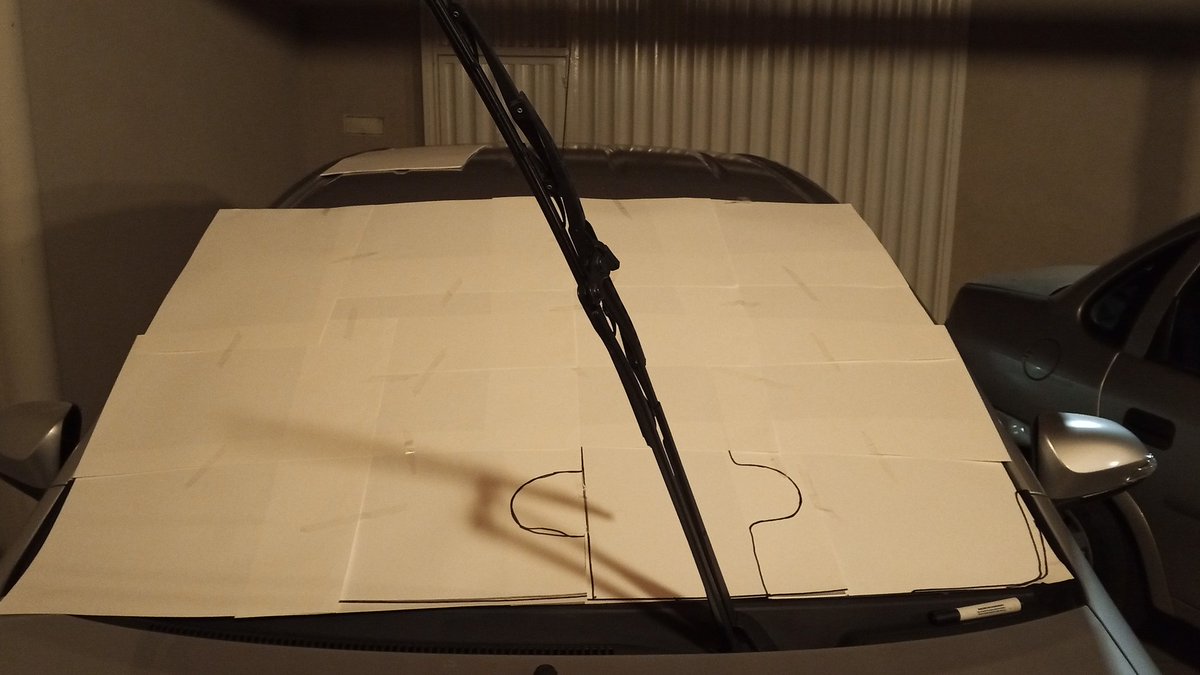 _empty_bed_'s tweet image. Isso é pra um trabalho da faculdade. Vou me matae