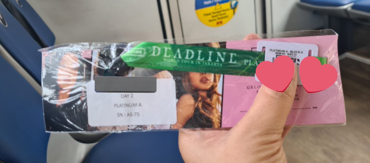 iikarahman's tweet photo. Want To Sale !!!
Platinum A day 2
Cusss sekarang di GBK ketemuann

#BLACKPINK #BLACKPINKinJAKARTA #wts #WTB https://t.co/HDD2cMG8fG