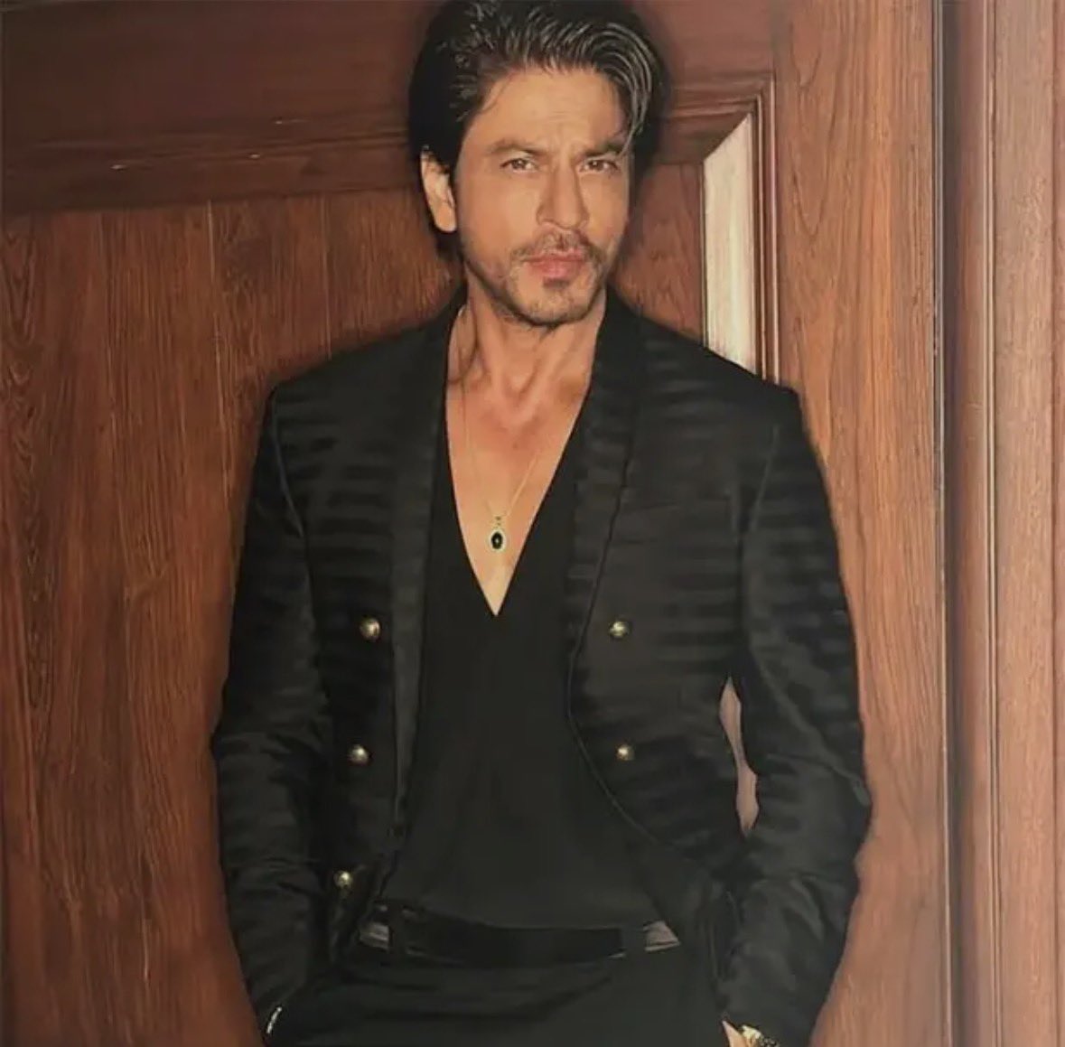 Happiest Birthday to <a href="/iamsrk/">Shah Rukh Khan</a> Sir 🧿🤗❤️ Wishing You Best Health &amp; Lots of Love…Looking forward to many more Blockbusters 🎥 Learn so much from you … Thank you for inspiring 🙌 #SRKDay #HappyBirthdayShahrukhKhan #ShahRukhKhan𓀠 #ShahRukhKhan #SRK #HappyBirthday #Best