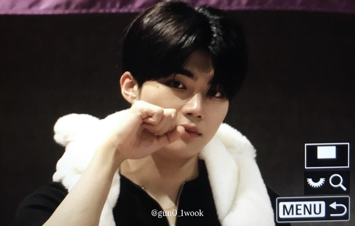 251102 일본 팬싸 프리뷰

고마워✊🏻♡

#박건욱  #PARKGUNWOOK  #パクゴヌク  #ゴヌク #朴乾旭 #ZEROBASEONE  #zb1  #ゼベワン #제로베이스원  #제베원