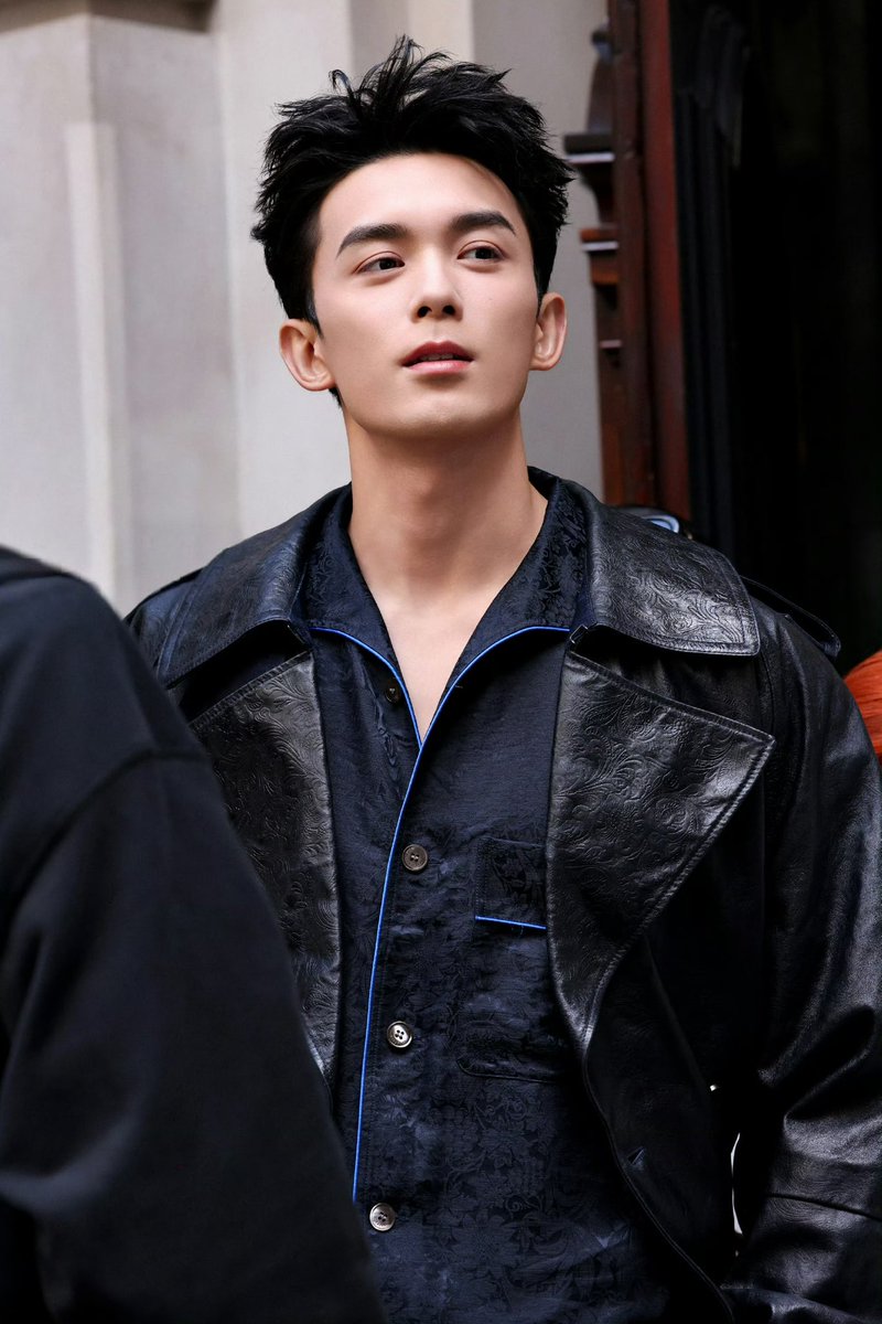 throwback to london fashion week #wulei