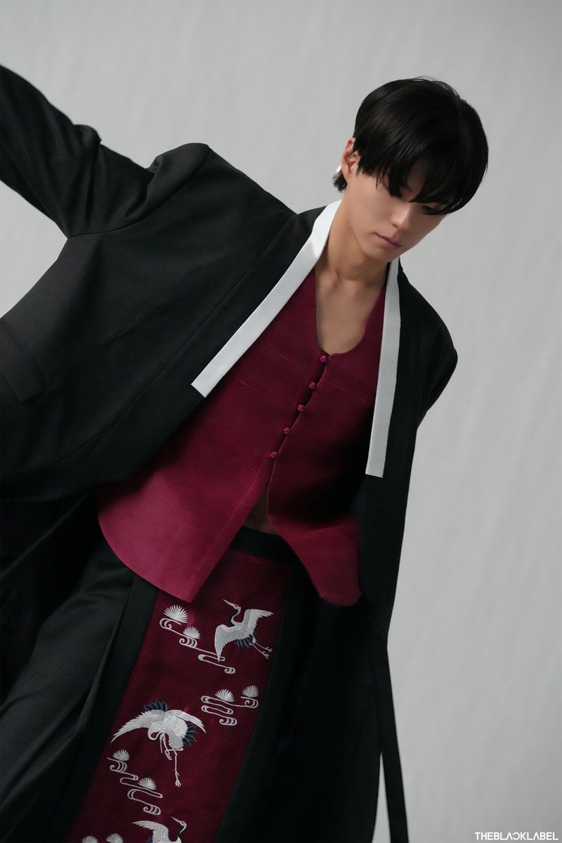 비하인드까지 완벽...💙