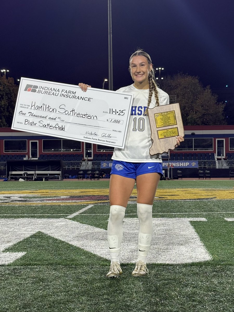 HSEAthletics's tweet photo. 🚨BREAKING NEWS🚨

🦁⚽️ Girls Soccer |📍Indy

🏆IHSAA STATE FINALS🏆

Blair Satterfield has been named the, 2025 IHSAA Girls Soccer, Theresia Wynns Mental Attitude Award Winner‼️

🦁🔵 #ʀᴏʏᴀʟᴘʀɪᴅᴇ 𝘹 #ɢʀɪᴘ https://t.co/KeEOjrJYYk