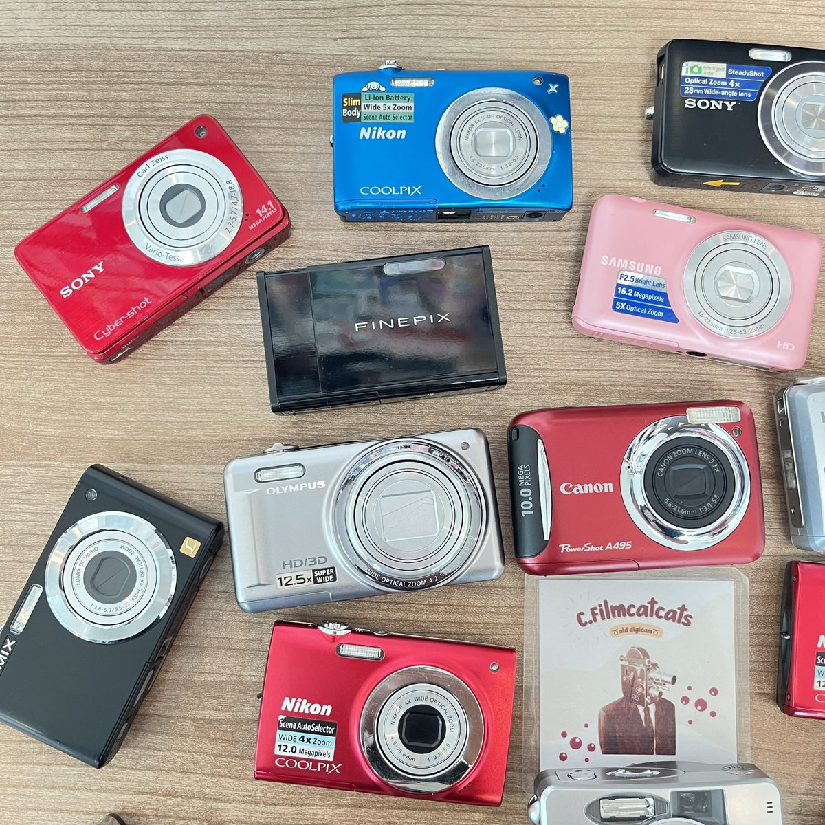 xxnfilmpp's tweet image. 𖥔 🎃 🦄  new arrivals on Monday 🌞 🍑 ༄˖ 

  📍 ลงขายวันจันทร์  03/11  เวลา  19.00 น.

เต็มระบบทุกตัว  บอดี้สวย แฟลชฉ่ำๆ พาราน่ารักๆ  ✨✨

    รุ่นกล้องจิ้มใต้เมนชั่นจั้ฟฟ 👇🏾

  𓍯  ปัก + รี = ลด 100฿ 
  𓍯 ปักไว้เดี๋ยวมากด 🤍 เรียกงับบ

#กล้องดิจิตอลคอมแพค #กล้องดิจิตอล…