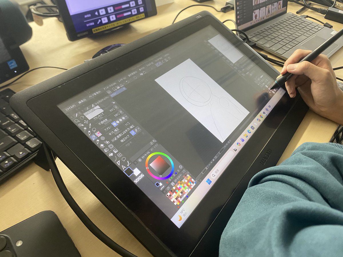 toyo_u_manken's tweet image. ライブペイント開始しました！！！お手隙の際にはぜひ見ていってください！