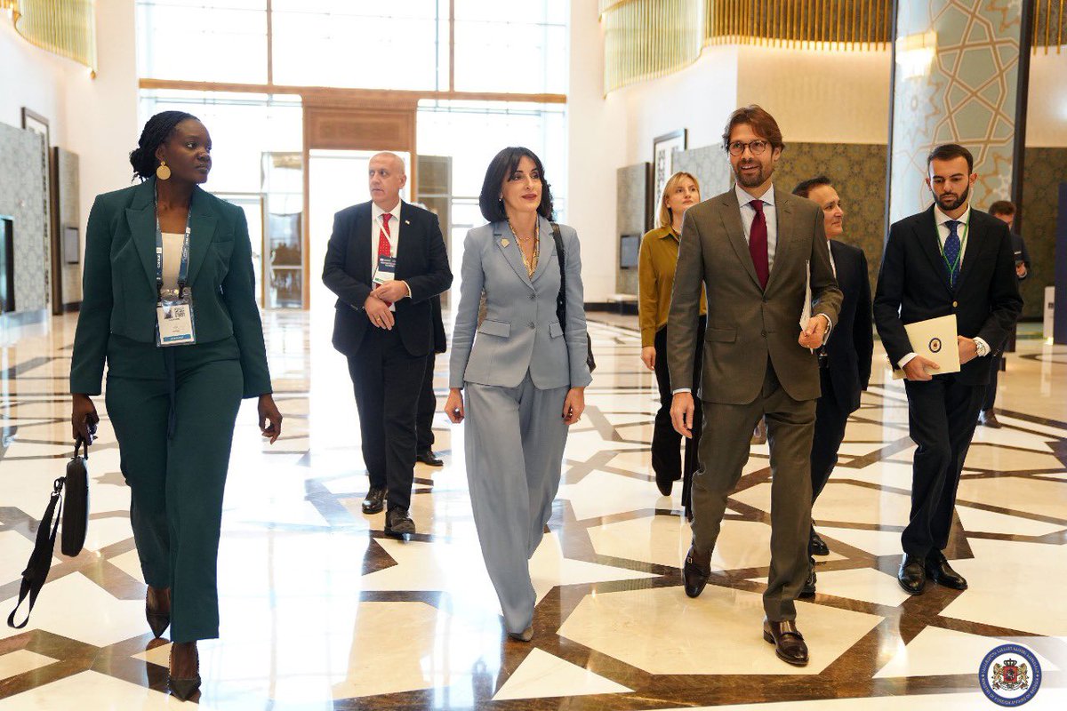 Honored to address the 43rd <a href="/UNESCO/">UNESCO 🏛️ #Education #Sciences #Culture 🇺🇳</a> General Conference in #Samarkand. Highlighted Georgia’s rich #cultural heritage, commitment to #peace and ongoing #education reforms. Georgia 🇬🇪 remains dedicated to supporting UNESCO’s mission and advancing its key priorities. 🌍