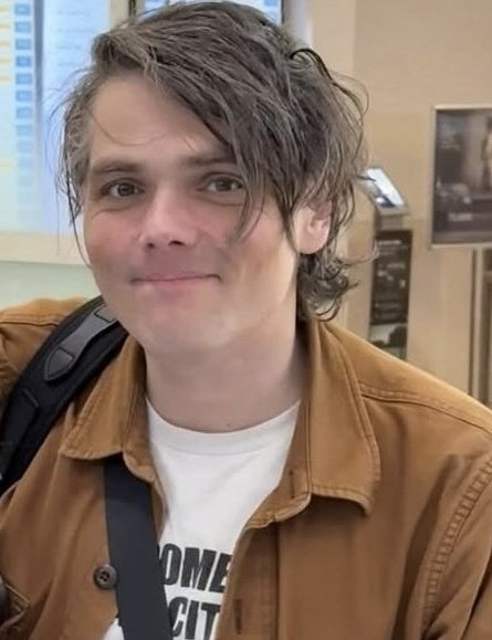 サブリナ♪♫ MCRNJ 2025 🦇 LONG LIVE TBP 🤍 (@whatsabrinasays) on Twitter photo 