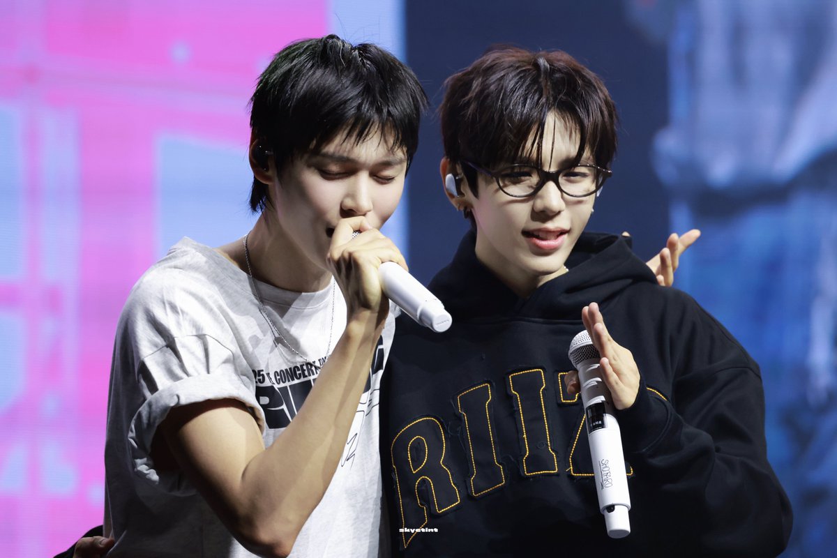 アントン　ショウタロウ　各1枚 Esquire 2024年9月号(Korea)【表紙：ショウタロウ＆アントン（RIIZE）C