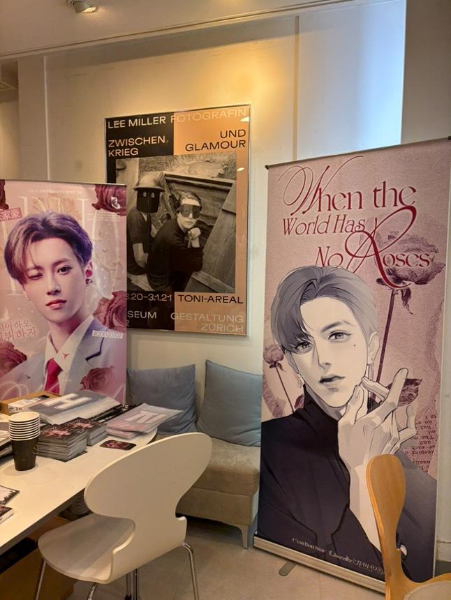 JSshop_ch's tweet image. คือมันดีมากกกก Gift คือดีย์ 
ขอบคุณ @Cherrypenquin ที่ไปเก็บบรรยากาศมาให้น้องงง 💜💜

#ARNO #จางเจียหาว
#벗은_장미_빛나는_비늘 
#TheRoseUnsheathed