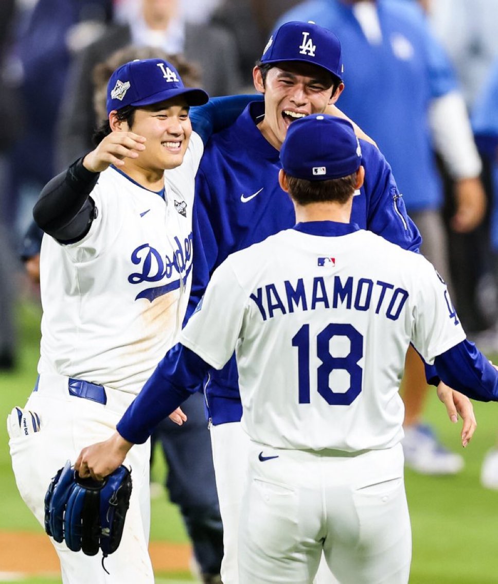 DiegoArcos14's tweet photo. El tridente japonés de los Dodgers de Los Ángeles https://t.co/B1gbNA4M34