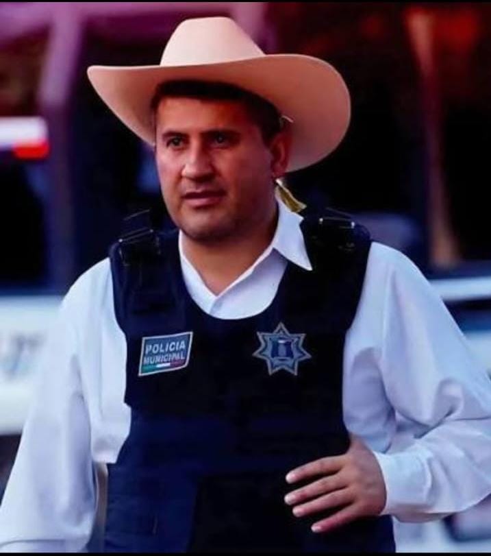 #NarcoPresirvientaEspuriaClaudia
#MorenaNarcoPartidoTerrorista

               "El del Sombrero"

Carlos Alberto Manzo Rodríguez: Biografía

Carlos Alberto Manzo Rodríguez (9 de mayo de 1985 – 1 de noviembre de 2025), conocido popularmente como "El del Sombrero", fue un político