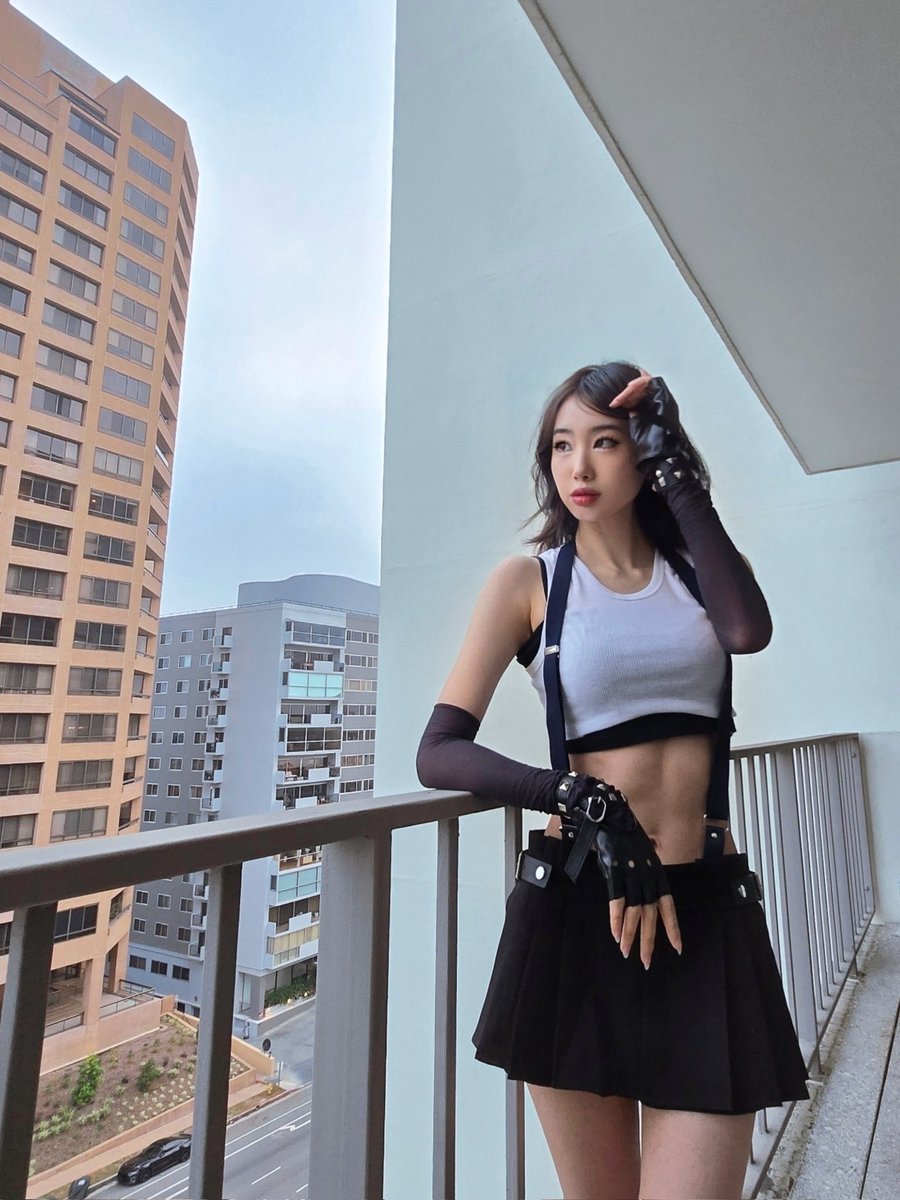 tifa except im team aerith...