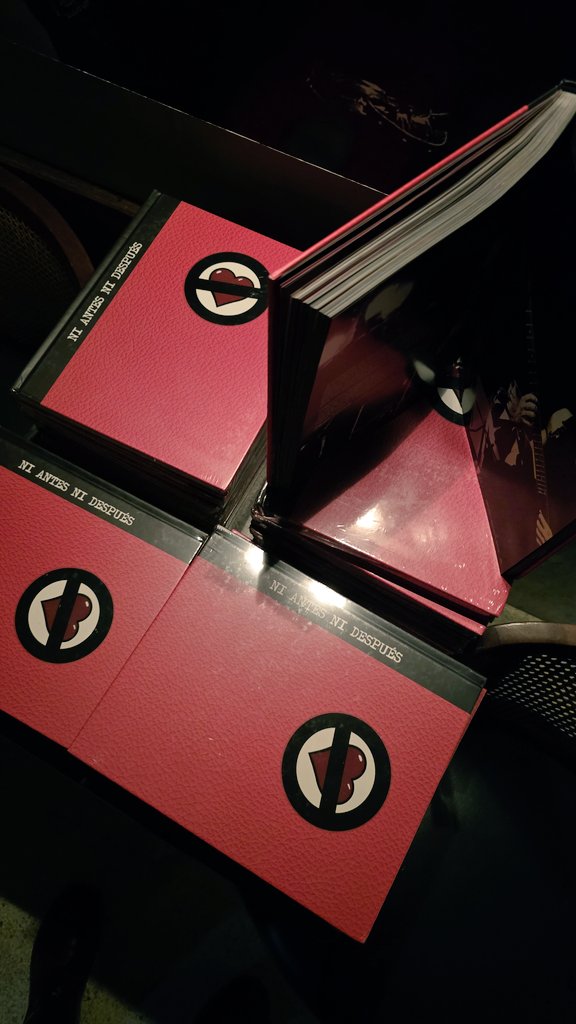 Ni antes ni después, libro de la historia gráfica de la banda venezolana Sentimiento Muerto. 

Edición Limitada 130 ejemplares.