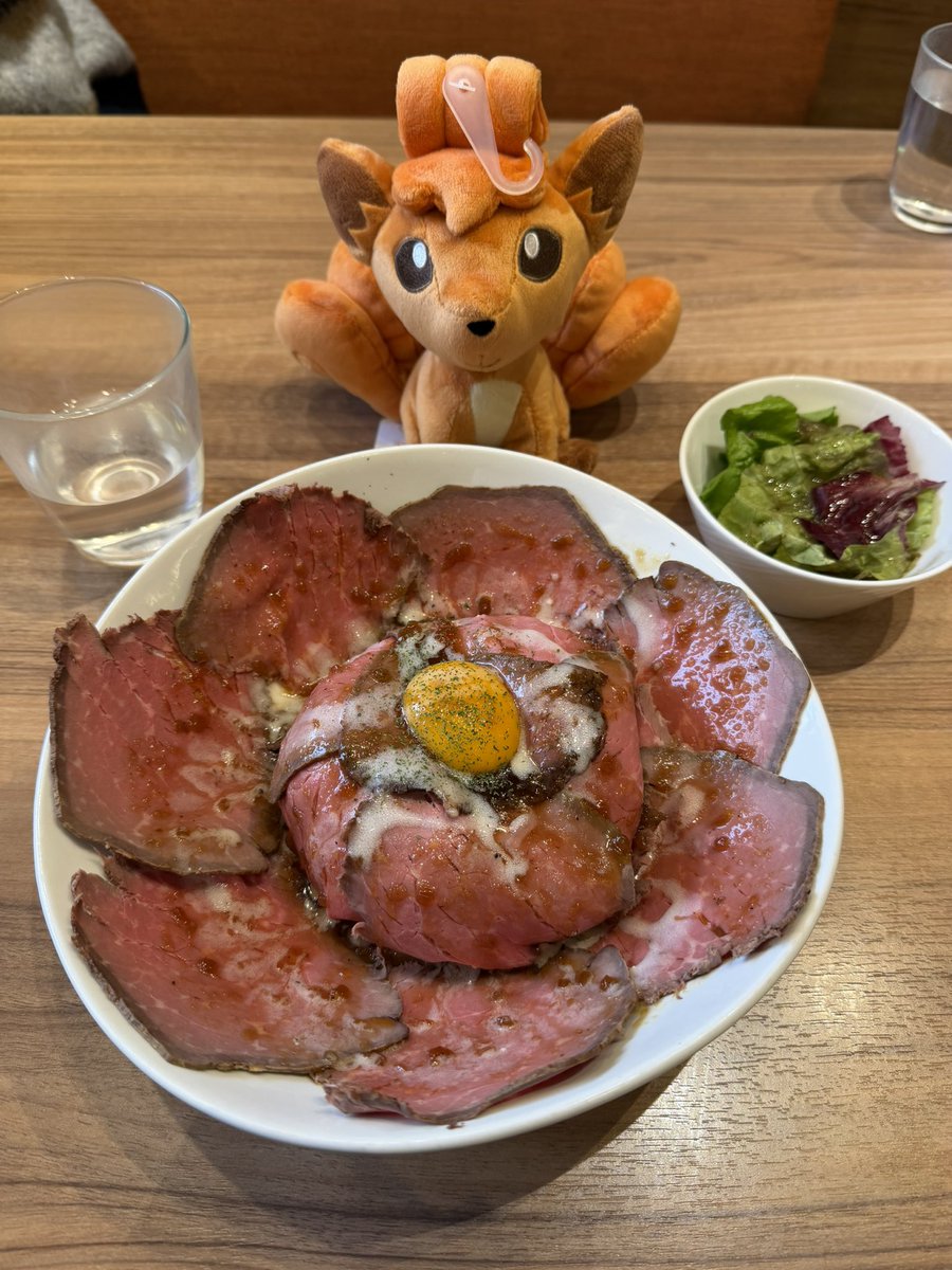 Finally had that roast beef bowl I’ve always been eyeing. It’s so visually pleasing and the taste was great! And all for $9