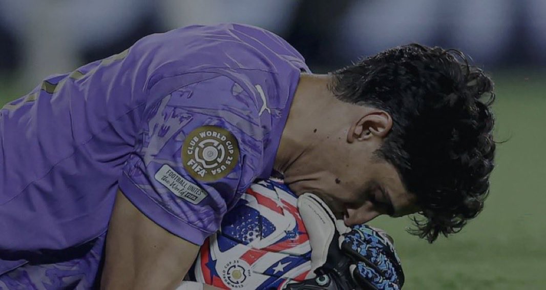" حامي العرينِ الأسد البطلُ 💙 "