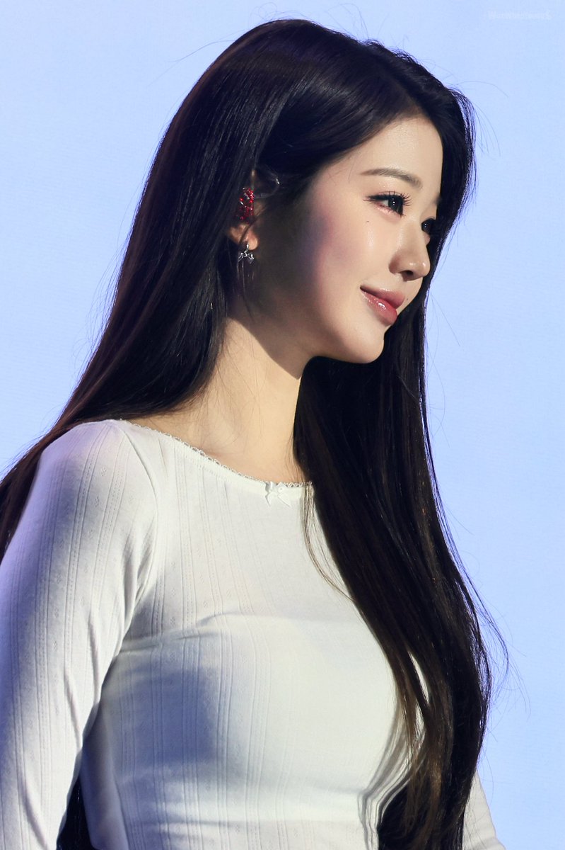 251102 SHOW WHAT I AM
굉영웡☺️
#장원영 #JANGWONYOUNG 
#원영 #WONYOUNG #아이브 #IVE