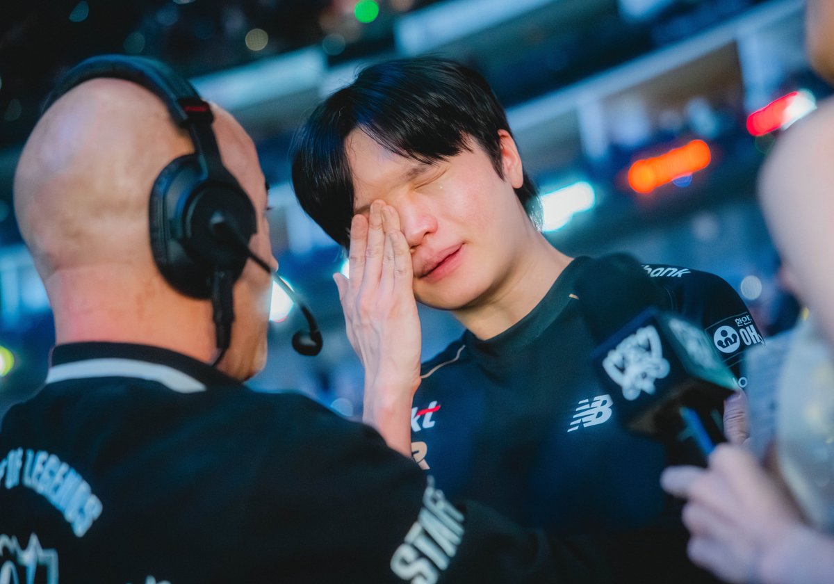 YWCreative's tweet image. 🩵 #Worlds2025