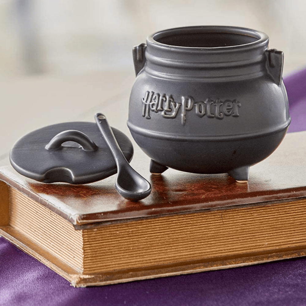 UnicunShop's tweet image. Accio coffee! ☕️🧙‍♂️ This Harry Potter Cauldron Mug will make your morning potion extra magical.  Get yours here: unicun.com/product/harry-… #HarryPotter #WizardingWorld #MugLife