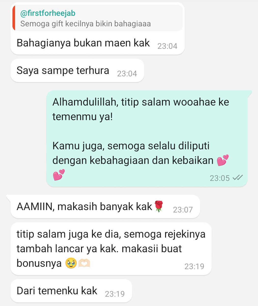 semangkukuji's tweet image. Pernah ada yang order gift box, tulisan di cardnya 'untuk pacarnya Mingyu', dan karena saat itu gue cuma punya photocard Woozi, i put it in the box as a bonus.

At that time, I didn't know it meant a lot to someone, but then I realized one thing, “If you couldn't get the…