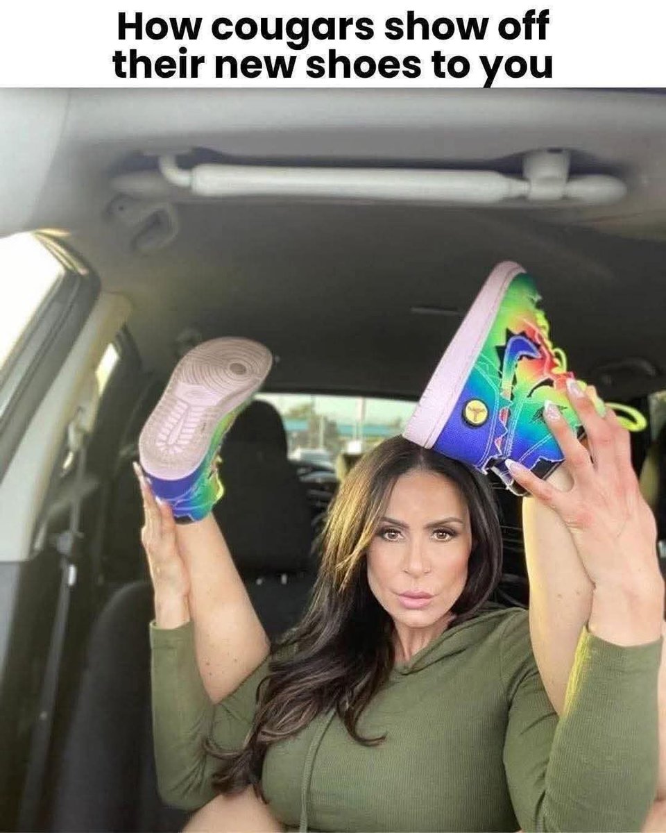 🤣 🤣 🤣 🤣 Nice shoes