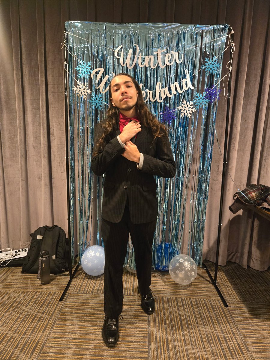 UGS | Sir Dank tweet media