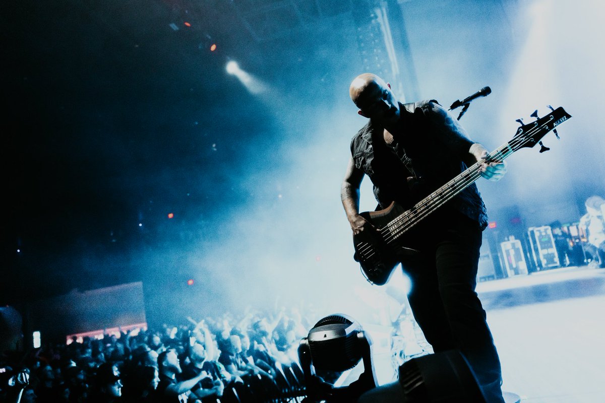TriviumOfficial's tweet image. Absolutely WILD, Virginia Beach!!!! 🤘🔥😤

📸🎥: Black Card Films

#trivium #struckdead #moshpit #metalcoremusic