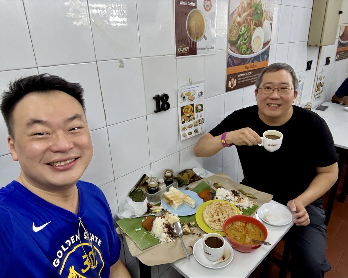 ChristopherFong's tweet image. Incredible weekend when you’re able to enjoy Kaya Toast 🍞Nasi Lemak 🍚Prata 🫓🥘 with @chrisyeh @KillineyKopi

🙏Thank you for teaching me so much Chris &amp;amp; @elatable @unlockwithkeyai investor for making the intro that made this breakfast possible. #blitzscaling #author