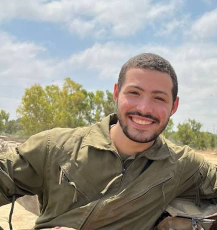 אמשיך לפרסם את תמונתו של איתי חן עד שהוא ועוד 10 חטופים יושבו הביתה.
עד החטוף האחרון🎗