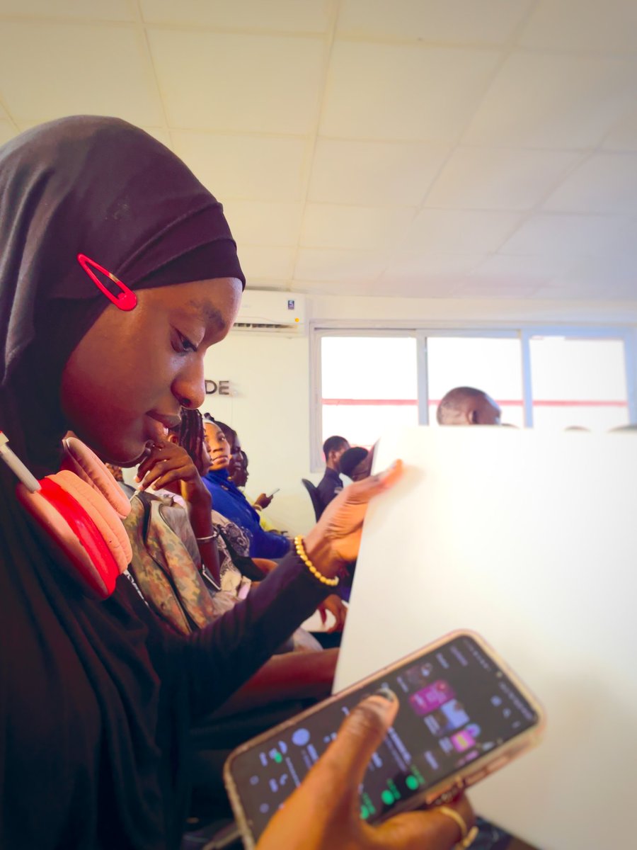LASUCOM TECH CLUB tweet media