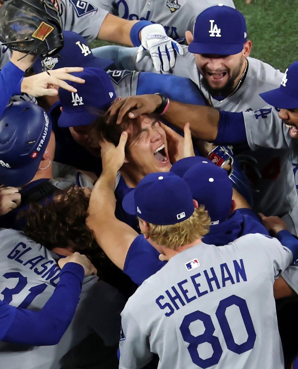 DodgersNation's tweet photo. DROP YOUR FAVORITE GAME 7 MOMENT ⬇️🔥 https://t.co/no72XAZ2vo