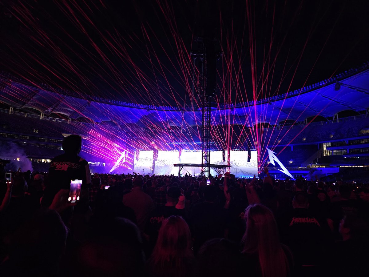 ryan_rodell's tweet photo. I have been a fan of Metallica for 35 years and finally saw you LIVE.

KILLER show!! Loved the redition of "One" with the Video and Flames shooting up with the bombs dropping.

Freaking EPIC. Best Concert... EVER 🤘
#m72perth https://t.co/041Mej9dZD