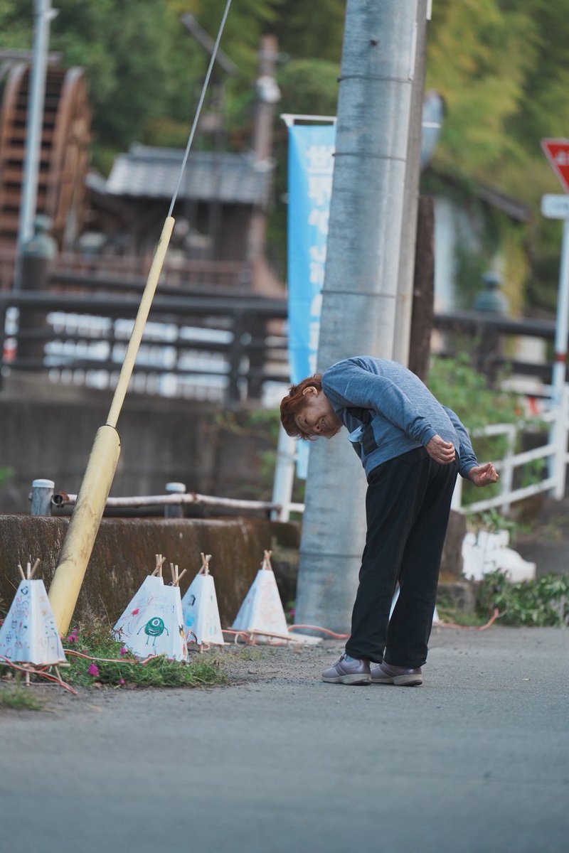 dousentou3105's tweet image. 2025こごまで長い道のりだったよね。お仲間さんの前で3回も泣いてしまった全て感動の涙。本日22時まで大津町の上井手沿いで竹あかり竹まり三角灯篭イベント開催しております!!!
#熊本県
#大津町
#上井手
#うわいで
#三角灯篭
#町おこし
#ボランティア活動