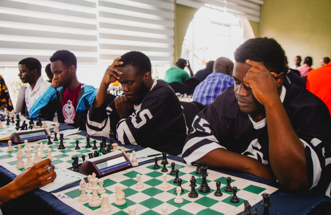 OlemwaSports's tweet image. Olemwa Sports Club gears up for a big fight today in the National Chess League.

🎯 6 Rapid games (15+10)
⚡ 6 Blitz games (3+2)
The team is ready. The boards are set.
Let’s go make it count. ♟️🔥

#ChessUganda #OlemwaSportsClub #NationalChessLeague