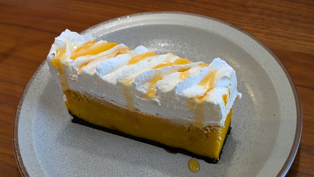 自作かぼちゃケーキ🎃うふふ(´∀｀*)ｳﾌﾌ