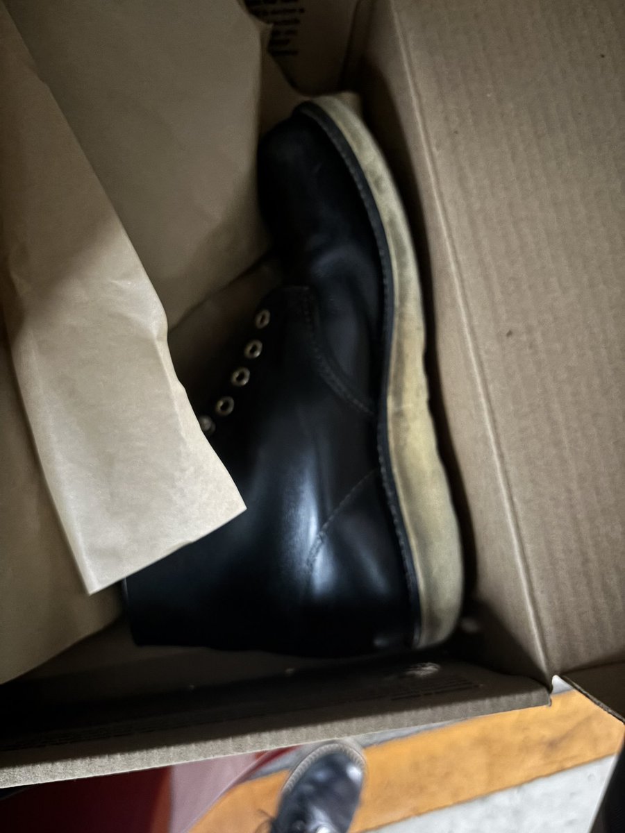 hiuu66045228's tweet photo. レッドウィング#8165
メンテナンスにだす👞✨✨
今回はカスタムしてみます!仕上がりが楽しみ😊
#redwing
#レッドウィング
#redwingjapan
#RESH.広島三越 https://t.co/j6xrXmhmvB