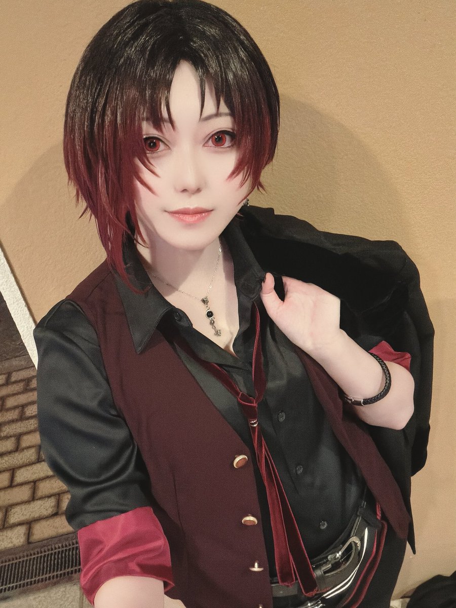 改めましてラグコスお疲れ様でした🙇
タイミング悪くて中々相互さん会えなくて泣きって感じだったんですけどその中でも探し出して声掛けて下さったり撮影して下さったりほんとにありがとうございます🙏✨お写真はDMまでお願いします！
 #ラグコス2025  #ラグコスTW