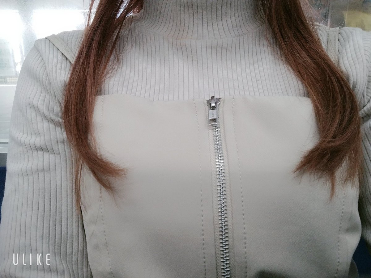 GquvJ2's tweet photo. 今日学園祭だったから髪の毛まきまきしたのにすぐとれた😶
 #裏アカ女子 https://t.co/DaiayMzHxg