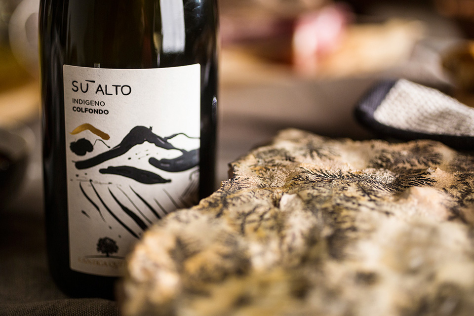 Bereilvino's tweet photo. L’Antica Quercia celebra le 10 vendemmie di Su Alto Vino Frizzante Colfondo
#Bio #Biodinamica #Biodiversità #ClaudioFrancavilla #Colfondo #Glera #L’AnticaQuercia #SuAlto #SuiLieviti #Vendemmia #Verticale #Vini #Vinofrizzante
https://t.co/Sl6pfc7x8v https://t.co/MnMe8UVjdR