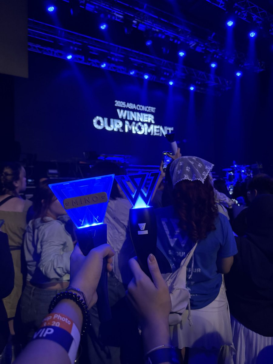 laybisidemino's tweet photo. 💙 https://t.co/JqkaJEj0tZ