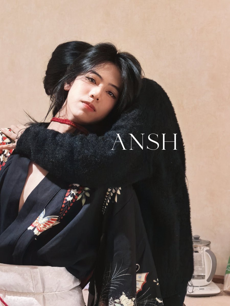 别难过  被泪水洗过的眼睛会更干净.
缚手:安生
被缚:富贵
摄影:<a href="/liliane_reid/">不知（觉·Studio</a>