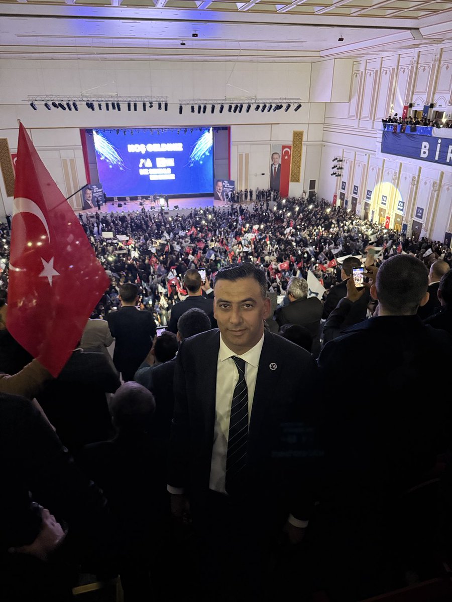 hasim_asilsoylu's tweet photo. Anahtar parti 1 yaşını kutladık https://t.co/Jyp1TidLn8