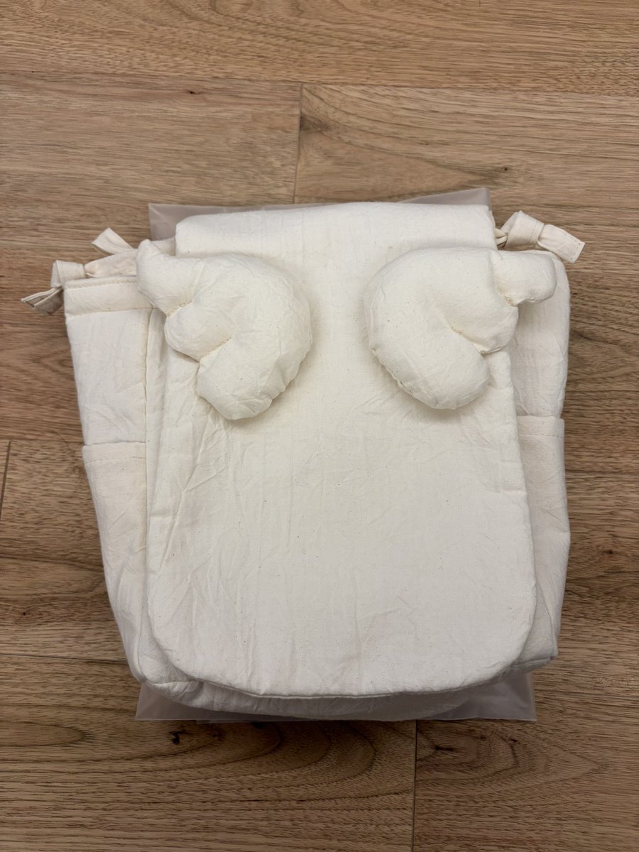 it921112's tweet image. 浜松城公園で開催された湖のマルシェに行ってきました！
大好きなエルカミーノさんのパエリアやスパイスカレー、珍しいホルモンの唐揚げを食べました🍚
娘へのプレゼントとしてかわいいハンドメイドのリュックも買いました👼
賑わっておりいいイベントでした😊