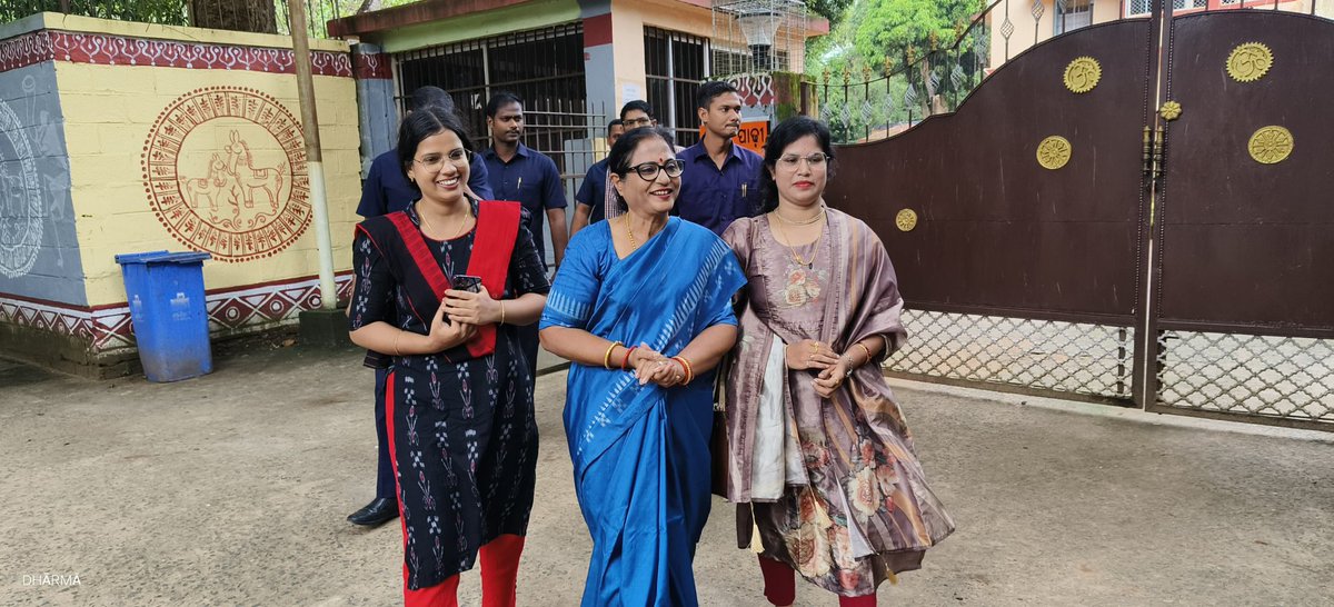 Osefd123's tweet photo. ଆମ ସଂଘର ଅଦମ୍ୟ ଚେଷ୍ଟା ଓ ସଂଘର୍ଷ ଫଳରେ  ଓଡ଼ିଶା ପ୍ରଦେଶରେ ସ୍ବତନ୍ତ୍ର ଶିକ୍ଷକ ନିଯୁକ୍ତି ହେବାକୁ ଯାଉଅଛି।ଏହି ପରିପ୍ରେକ୍ଷୀରେ ଆମ ସଂଘକୁ ପୂର୍ଣ୍ଣ ସମର୍ଥନ ଯୋଗାଇ ନିଯୁକ୍ତି ବାହାର କରିବା ନିମନ୍ତେ ଓଡ଼ିଶା ବିଧାନସଭାର ସମ୍ମାନନୀୟା ବାଚସ୍ପତି ଶ୍ରୀମତୀ @suramapadhybjp ମହୋଦୟାଙ୍କ ଯଥୋଚିତ ଅବଦାନ ରହିଥିଲା। https://t.co/2sHoDAziMs