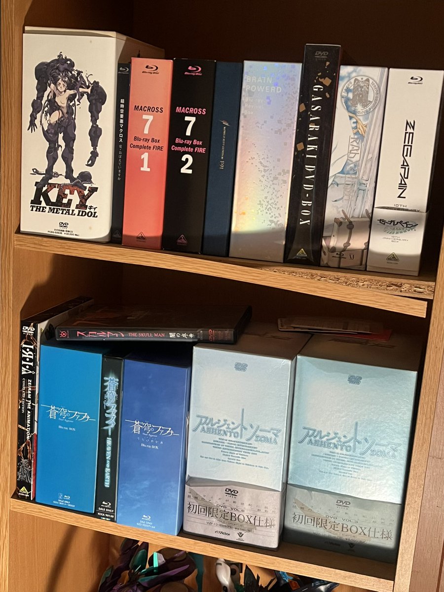 題名は「いのち」です。サイズ 94cm×83cm、額は付いています。 題名は「いのち」です。サイズ 94cm×83cm、額は付いています。 楽天