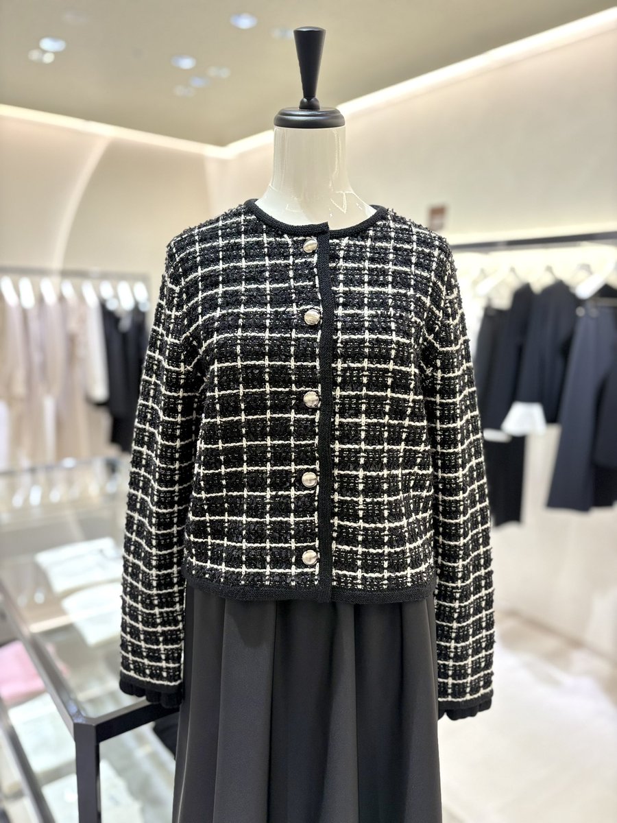 エムプルミエ　Mプルミエ　新品タグ付き 定価５６１００円　36サイズ M-PREMIER【エムプルミエ】公式通販｜m-i-d e-shopping（エム